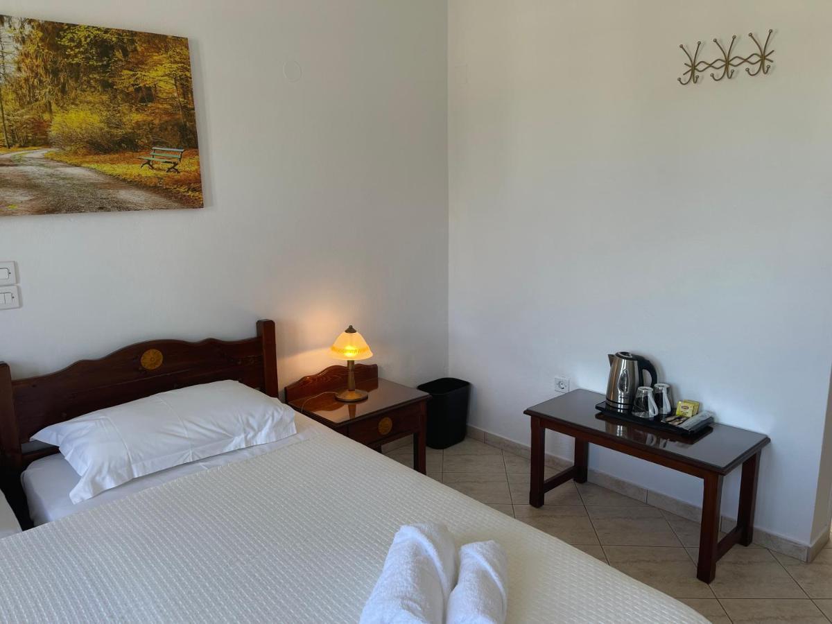 Venikouas Hotel Platis Gialos  Eksteriør billede