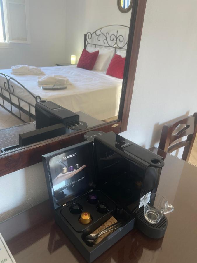 Venikouas Hotel Platis Gialos  Eksteriør billede