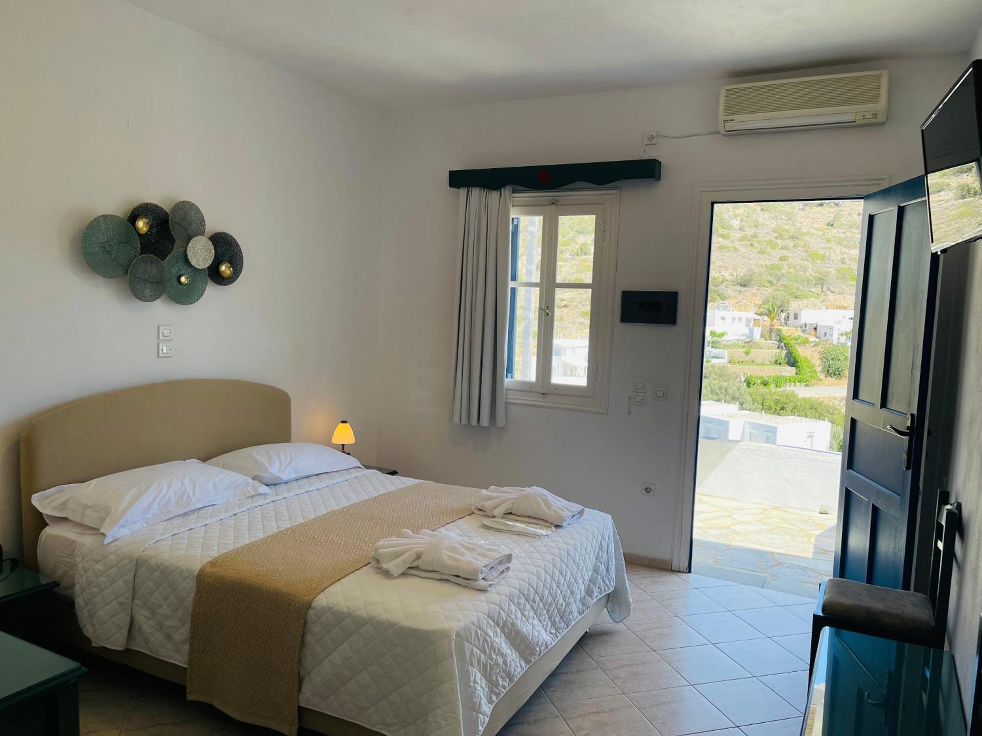 Venikouas Hotel Platis Gialos  Eksteriør billede